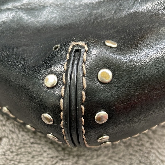 Michael Kors large shoulder bag snap closure black with silver grommet accents - Picture 12 of 14